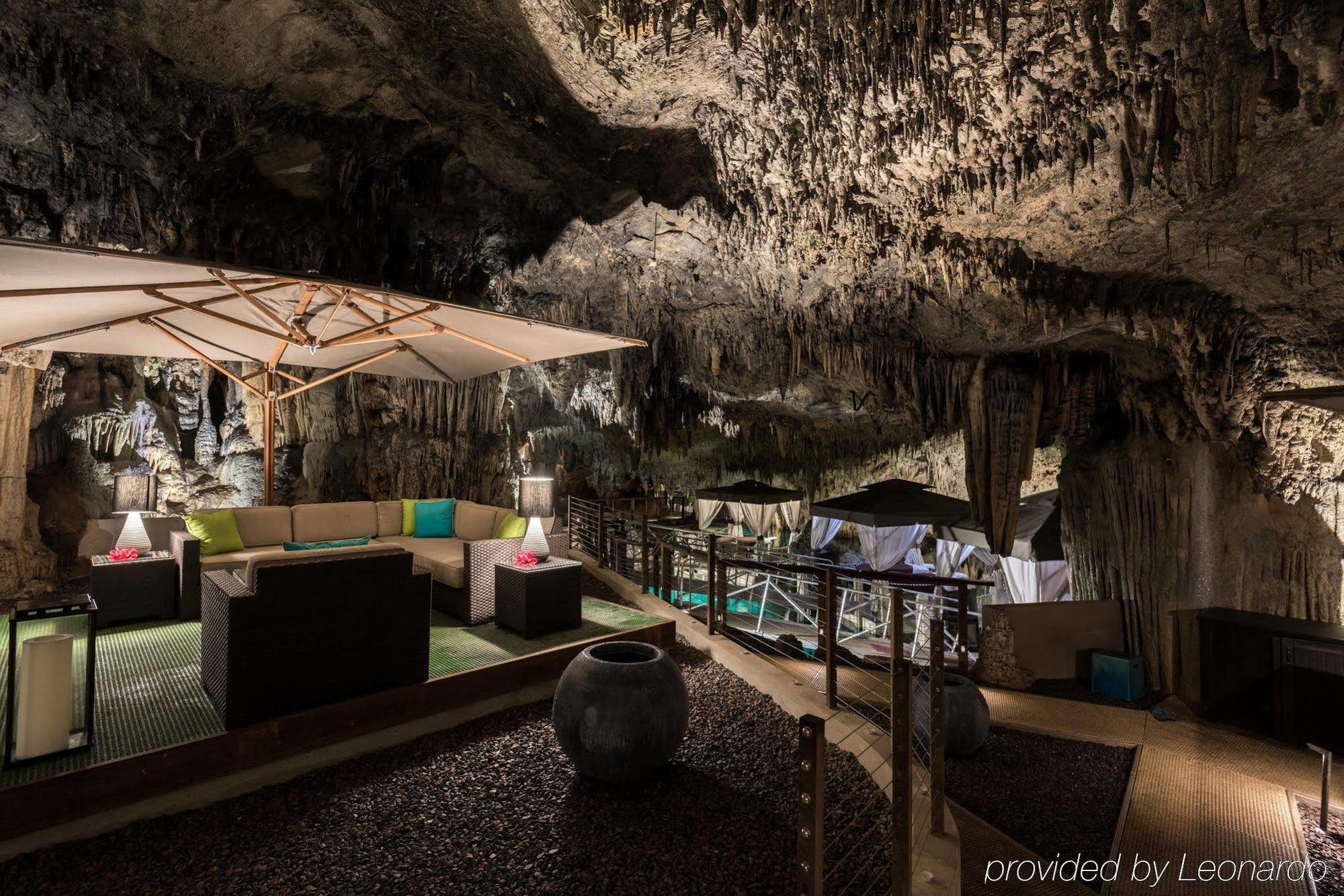 กรอตโต เบย์ บีช รีสอร์ต Hotel Hamilton Parish ภายนอก รูปภาพ